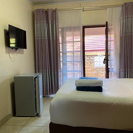 בולוואיו Matilinda Lodge מראה חיצוני תמונה